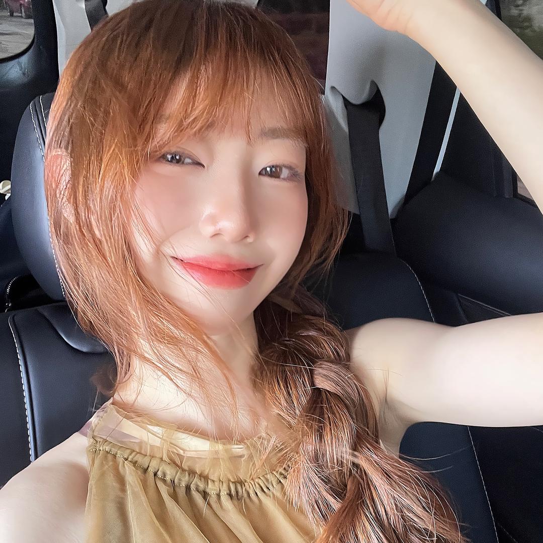 姜小彤_