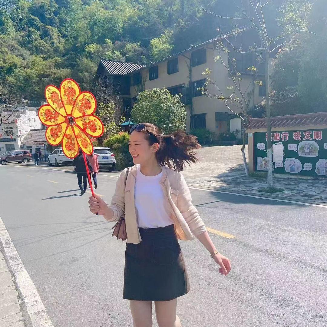 花园大酒店李满香