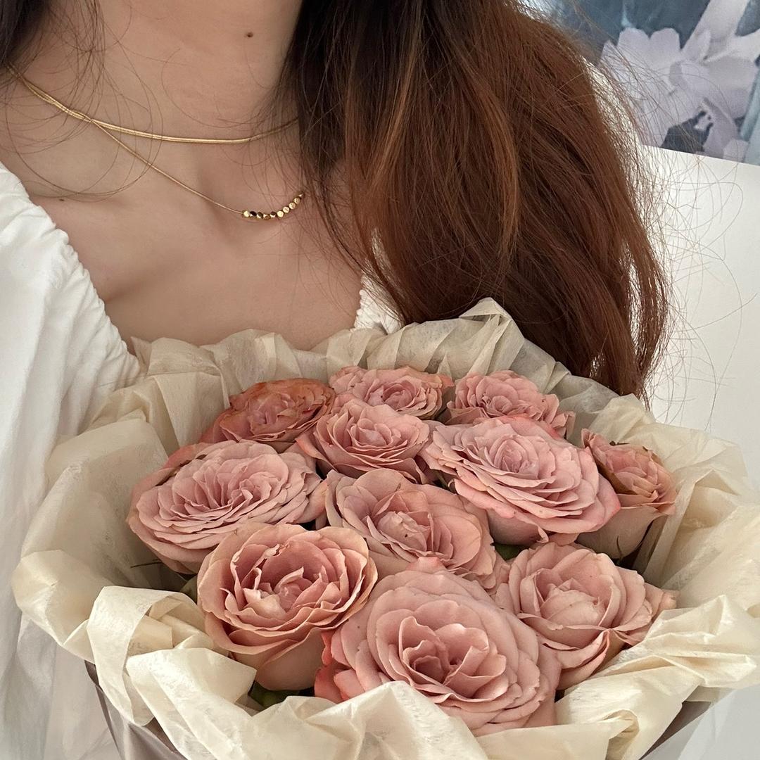 爱买衣服的小甜甜