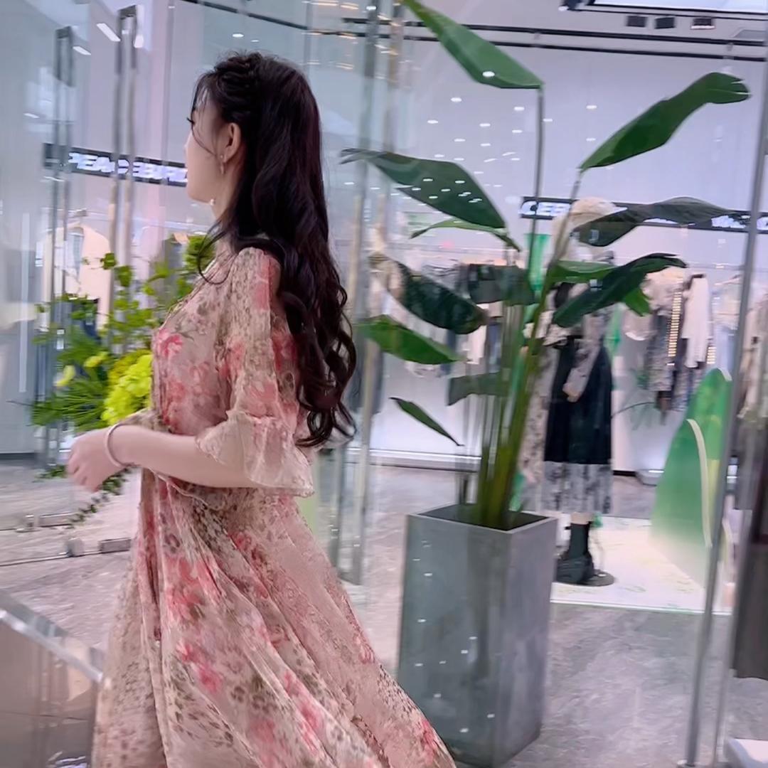 依美仁高端女装定制