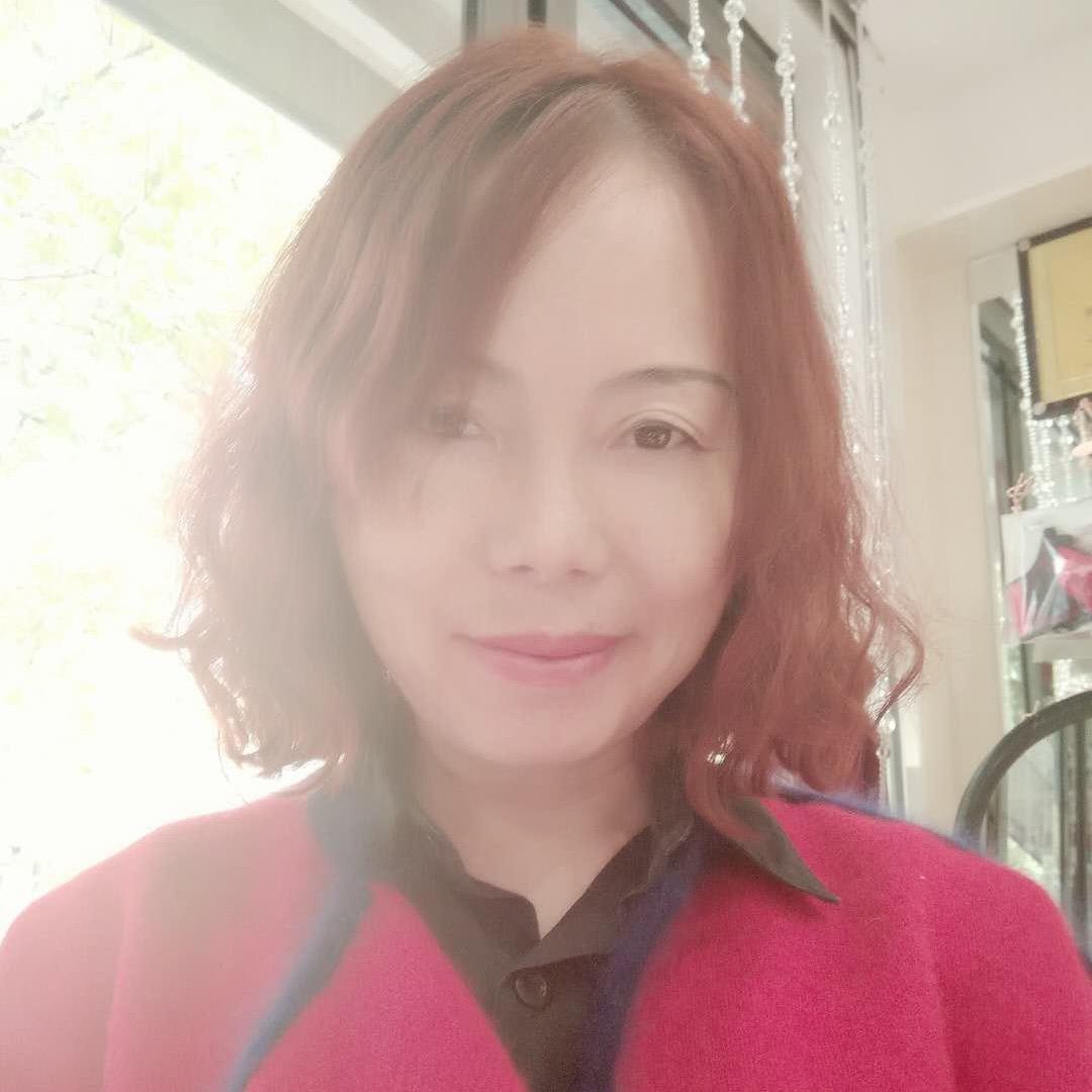 卫菊〈法名能觉〉