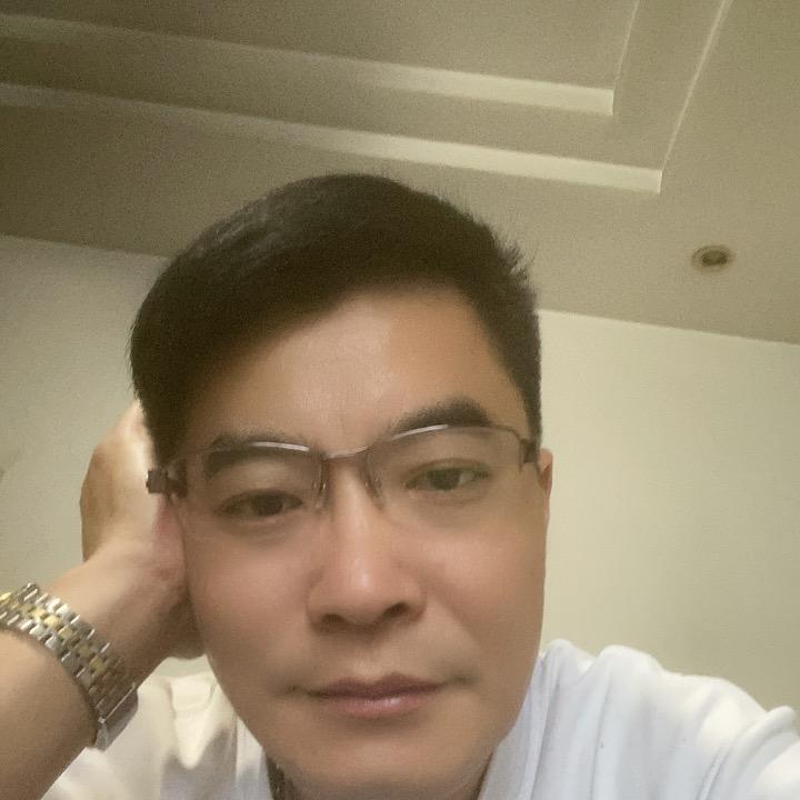 亿江包装单身人集合营