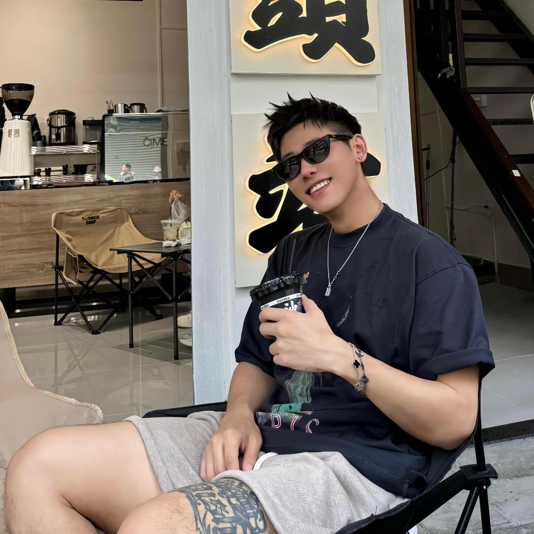 小吴很忙🧸