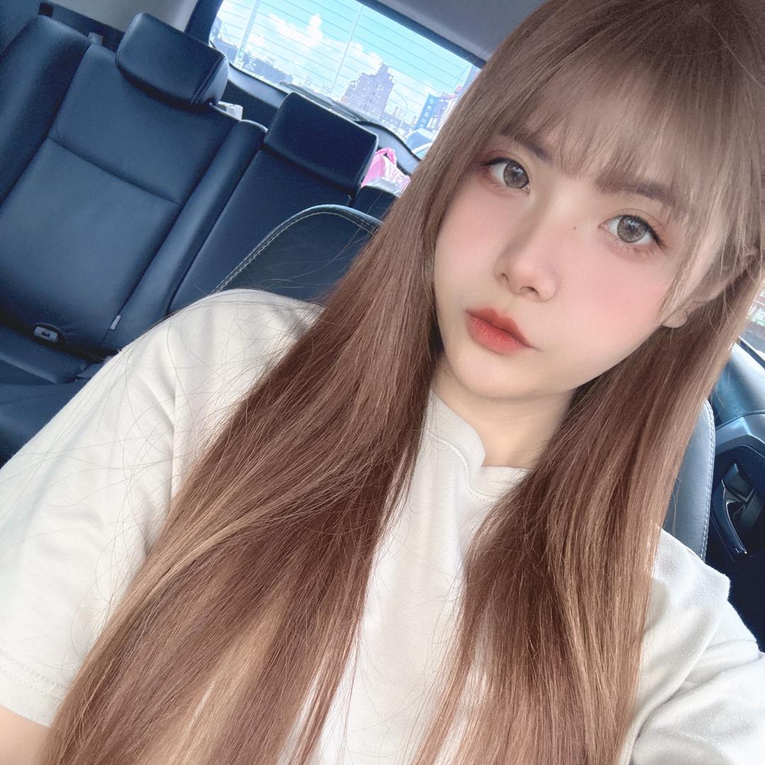 妞💋