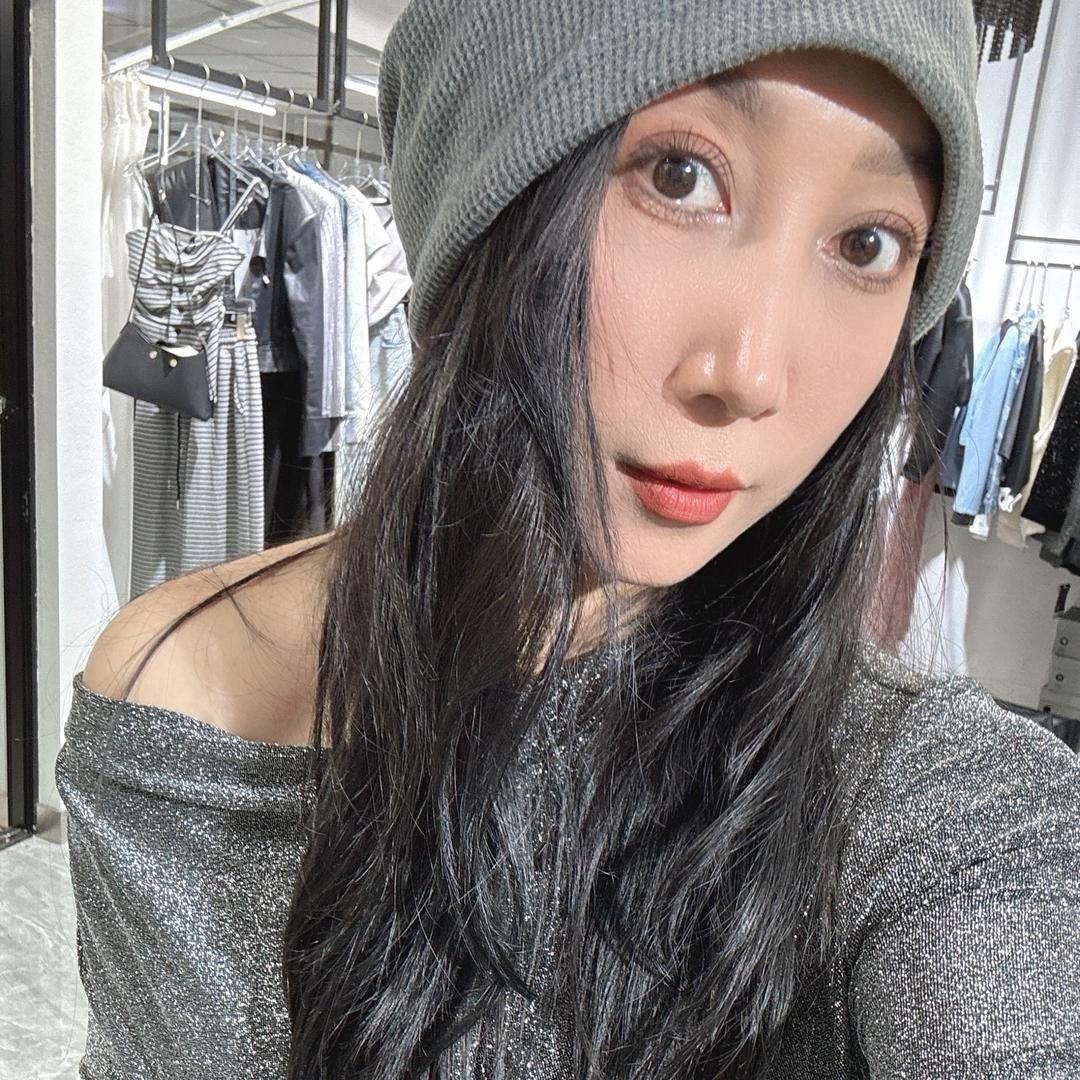 卖衣服的小阿姨