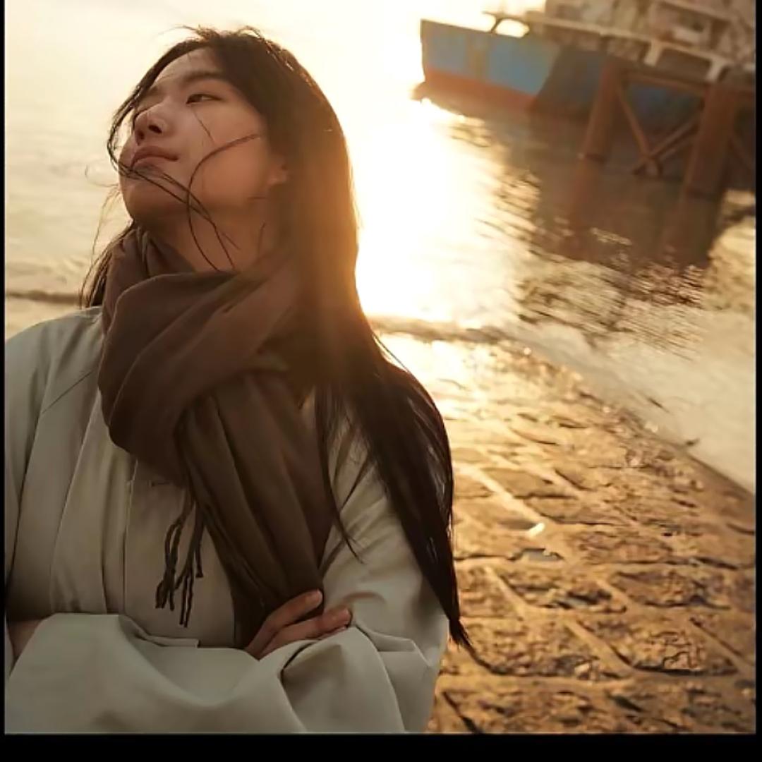 LY、
