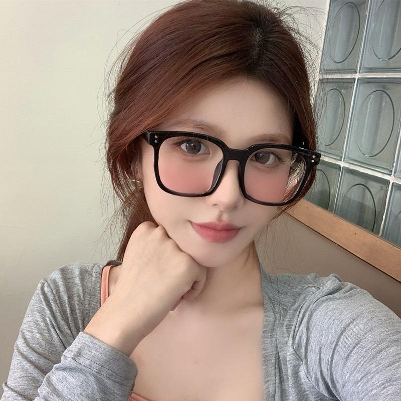 美兰眼镜工厂店