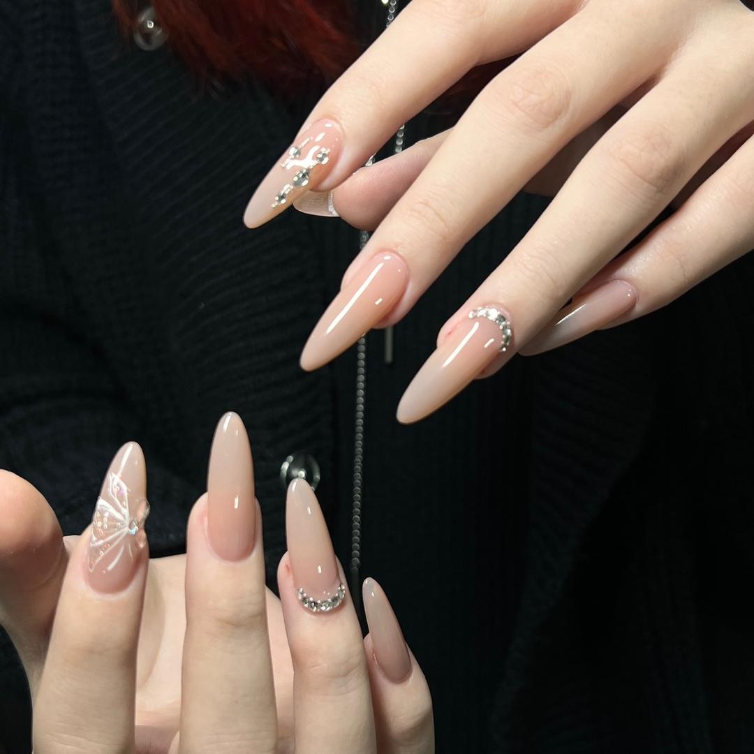 小红美甲