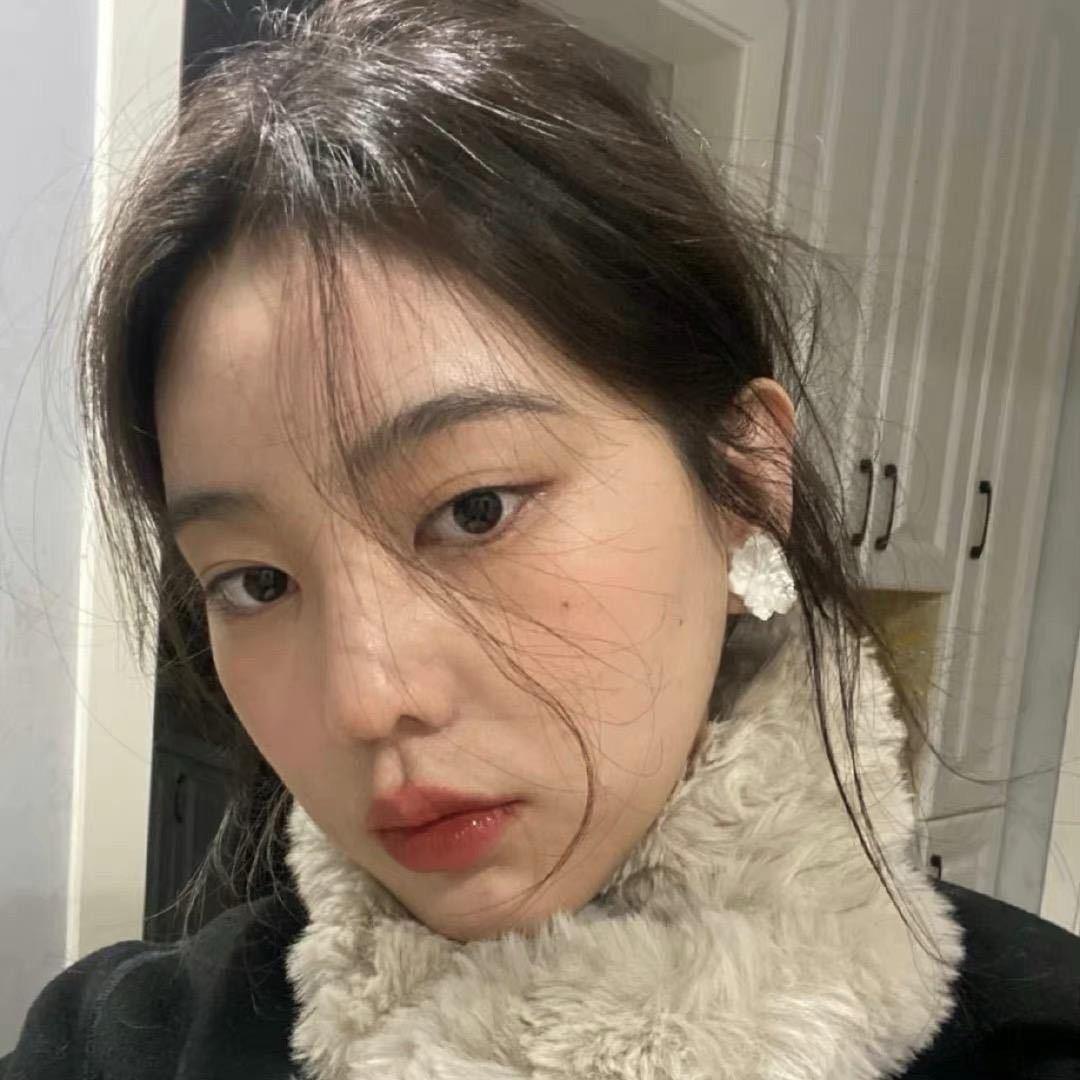 ￴￴￴ ￴￴ ￴ ￴ ￴￴