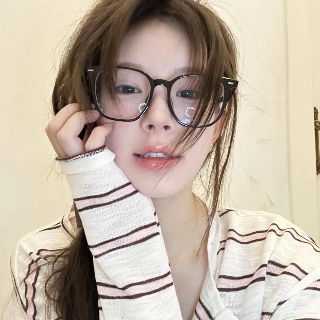 ^小羊🐑睡不醒啦～ˇ