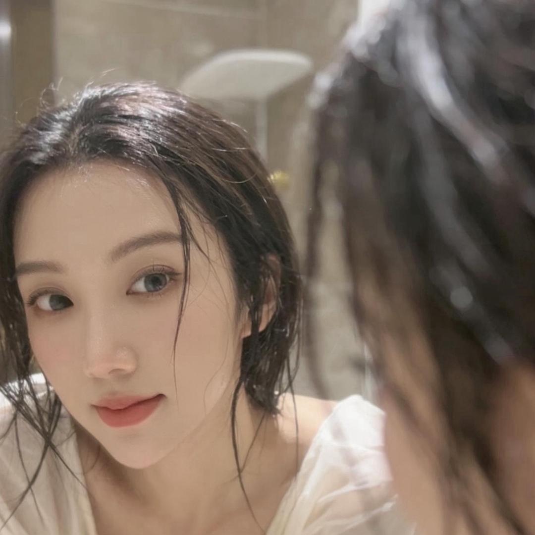 一只小锦鲤🧜🏻‍♀️