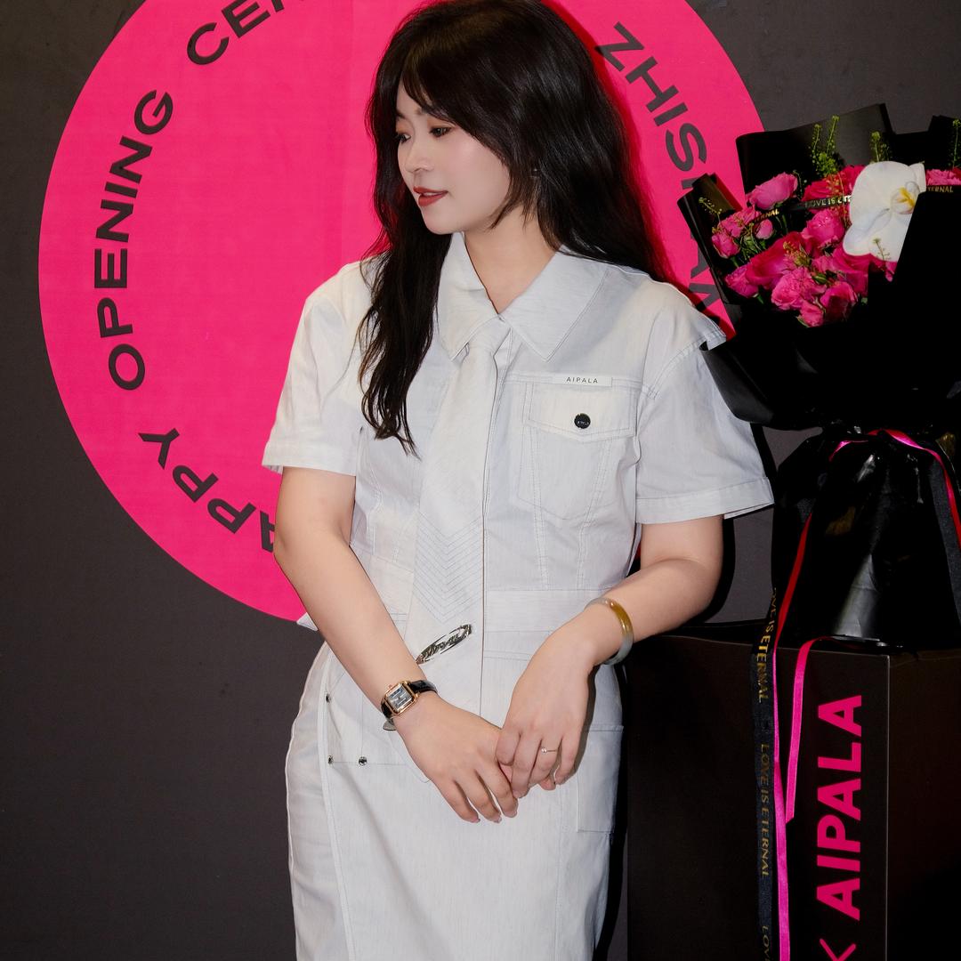 零陵品牌女装 英子