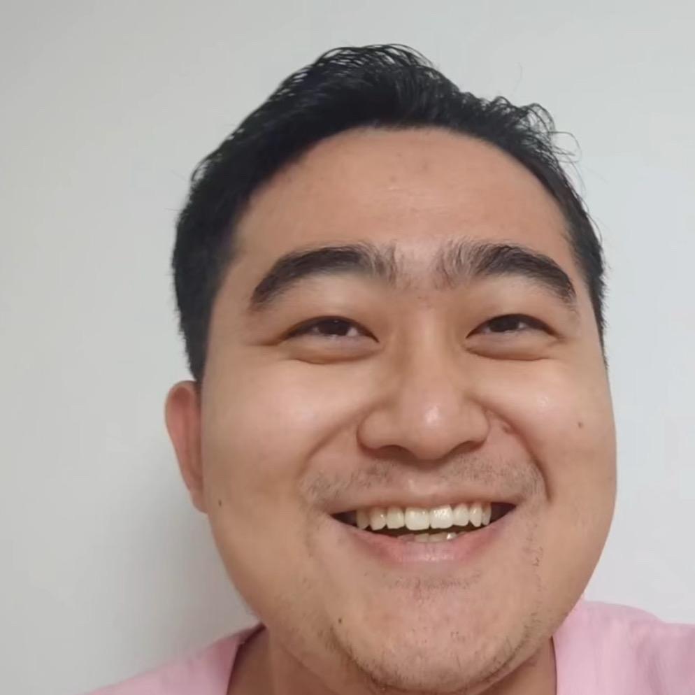 玉面手雷王