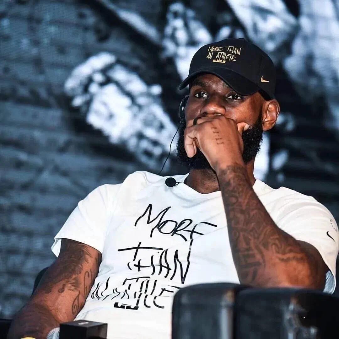 只喝冰美式..热心观众