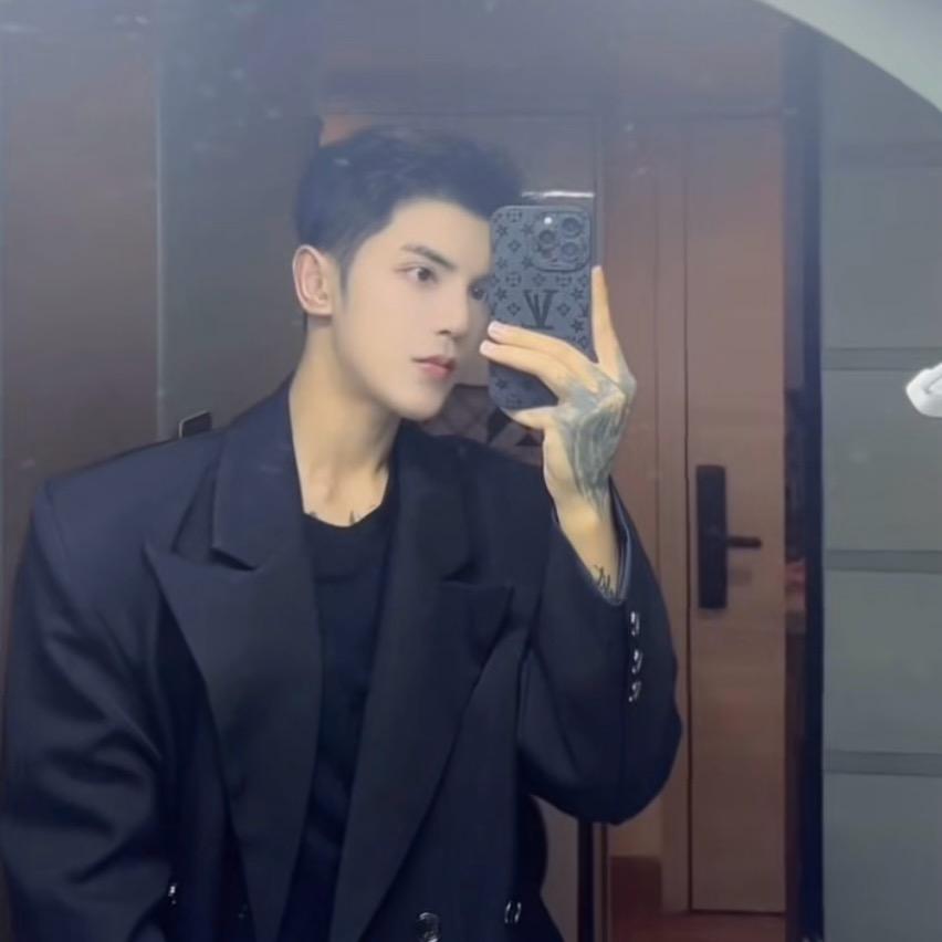 藏在衣柜里的男人（do脸恢复期）