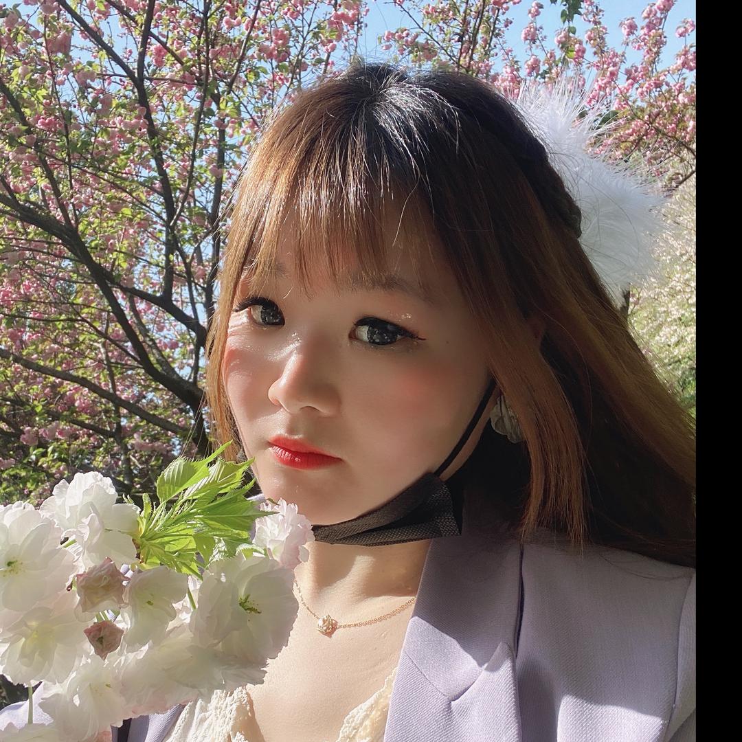 伊沫👑