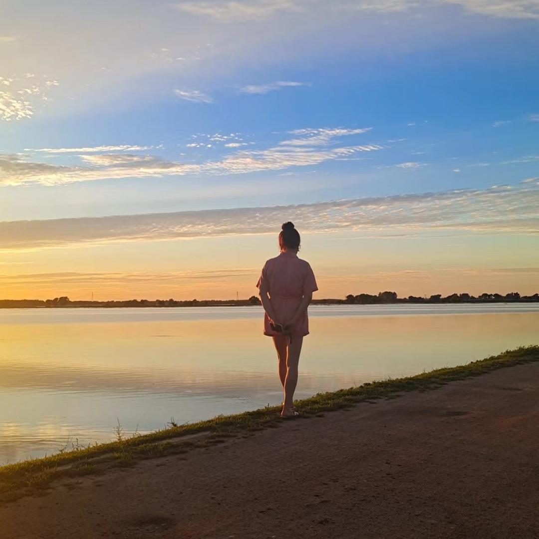 80后单身小姐姐