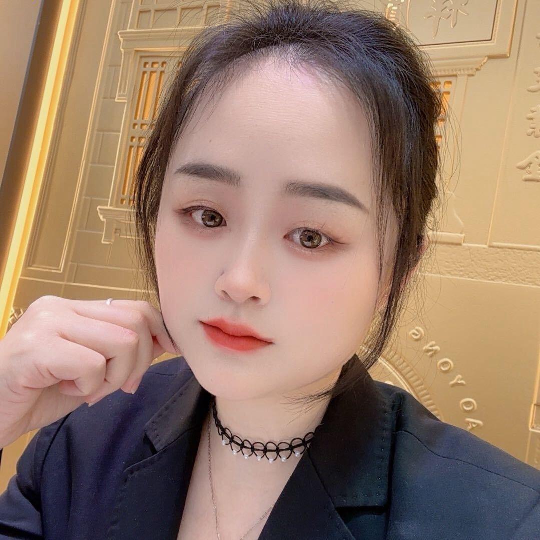 爱珠宝的月昔小姐姐