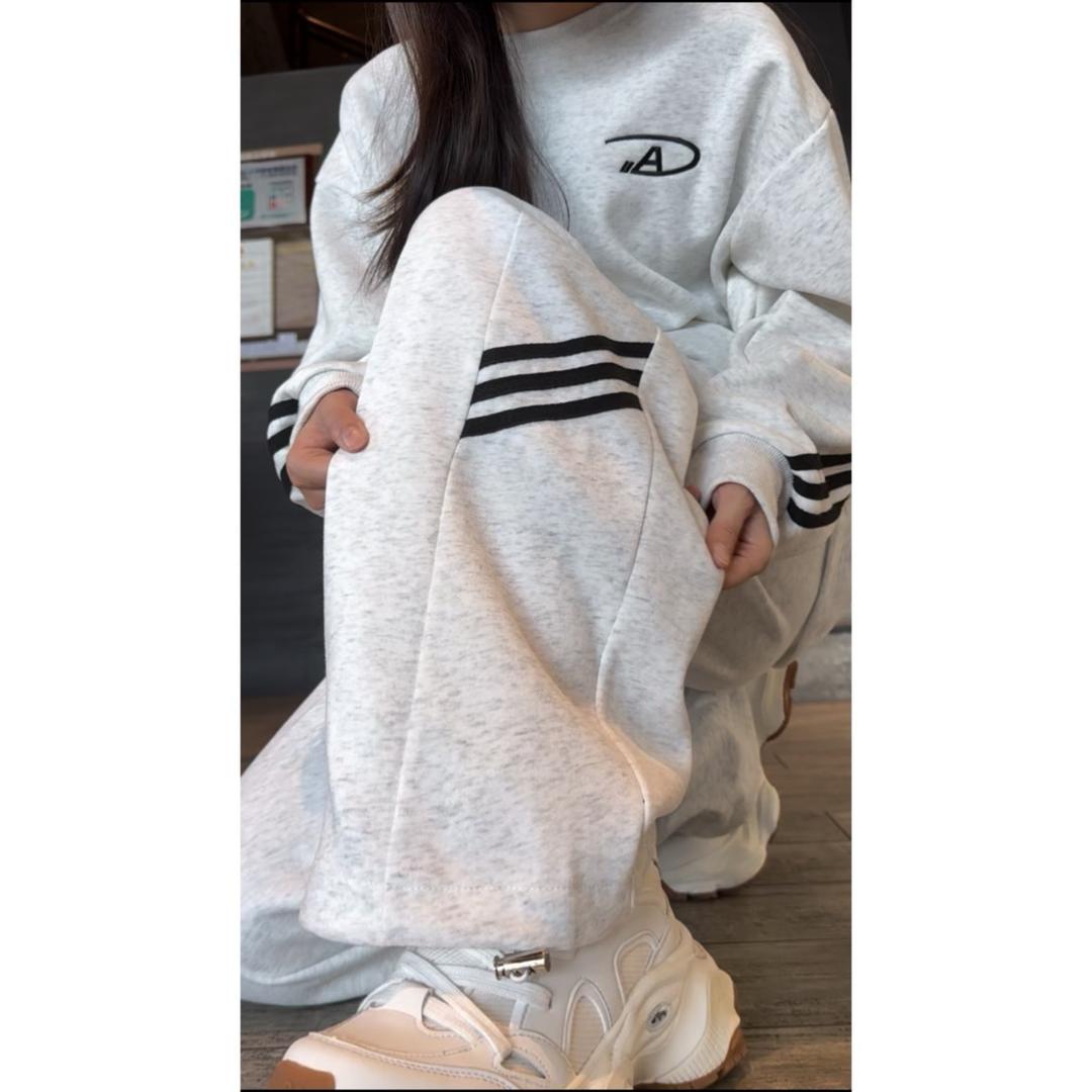 三点水服 饰