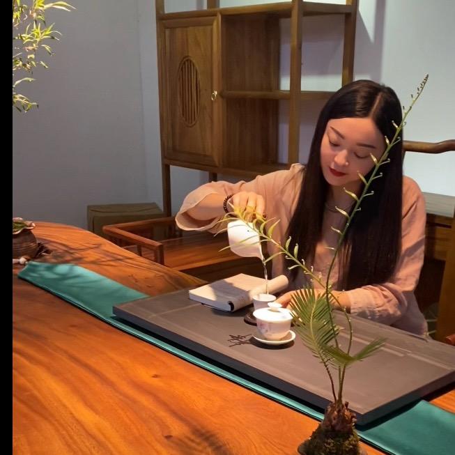 刘氏精品根艺