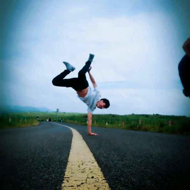 M丶