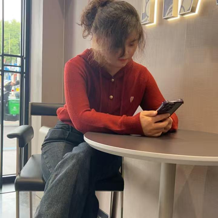 卖房小阿姨