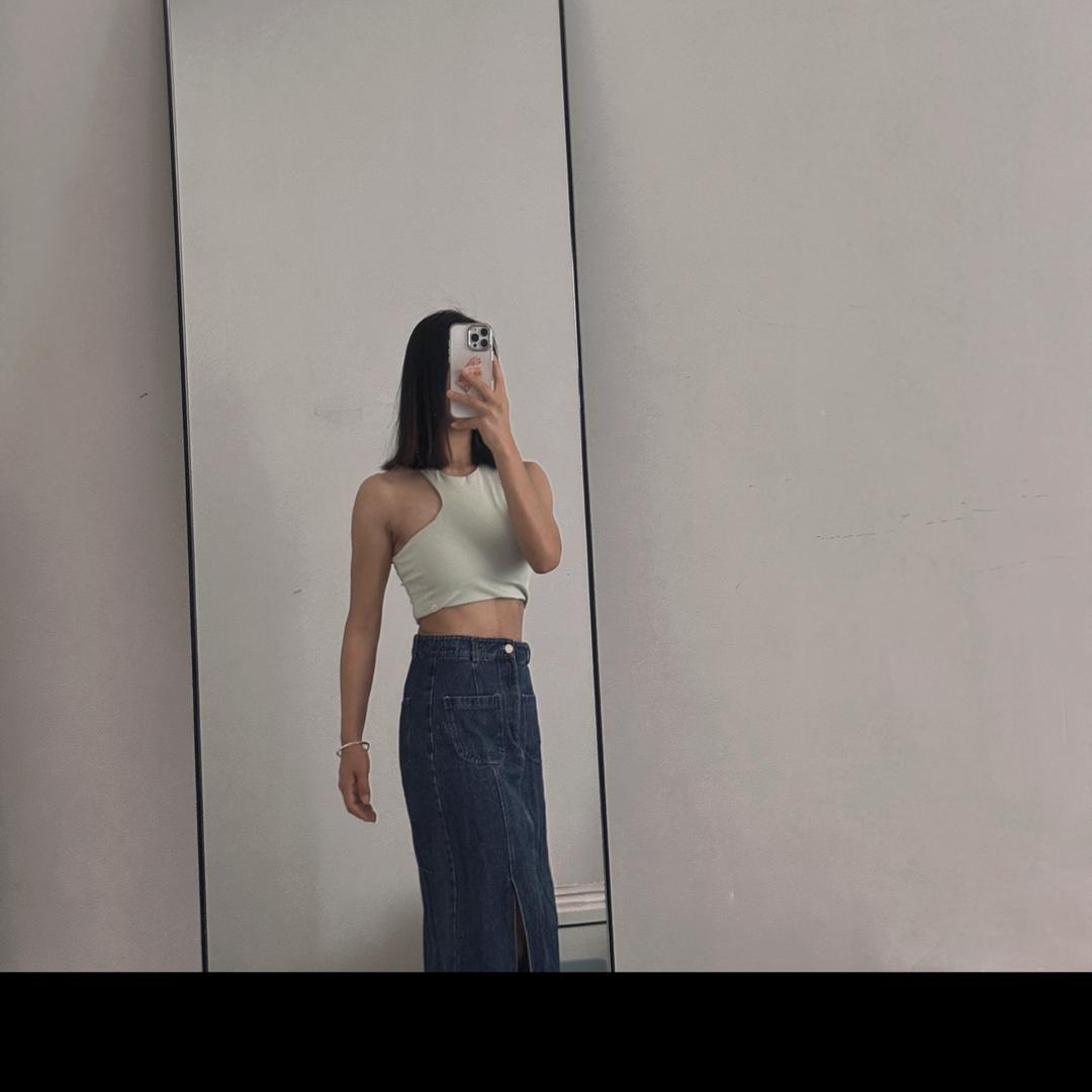 謝 Q X