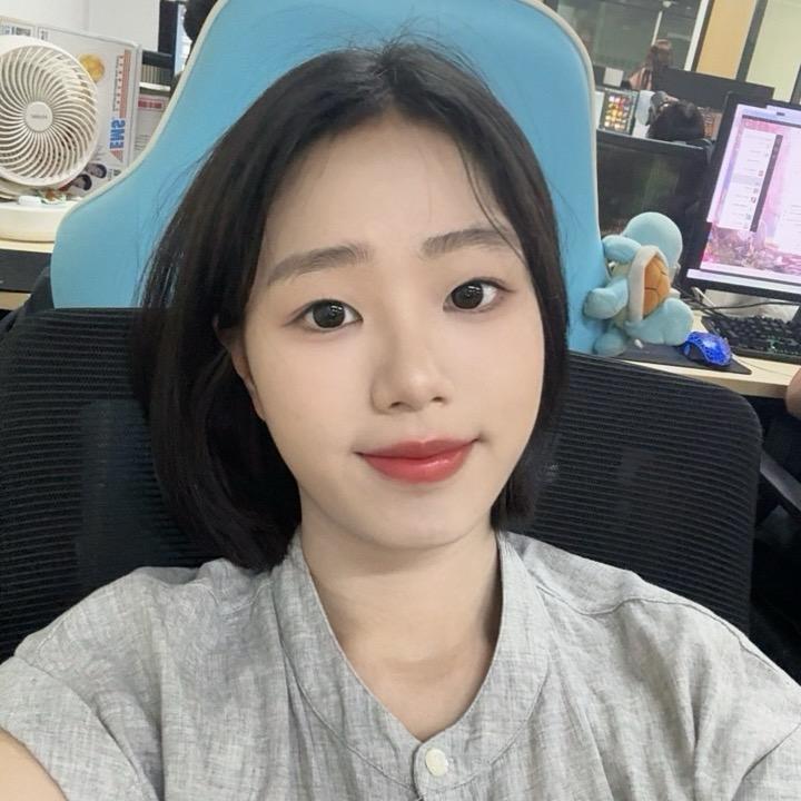 UG春晖小师妹一曼