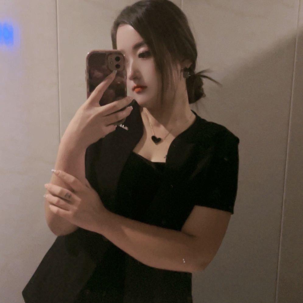 很高冷灬不撩人゛