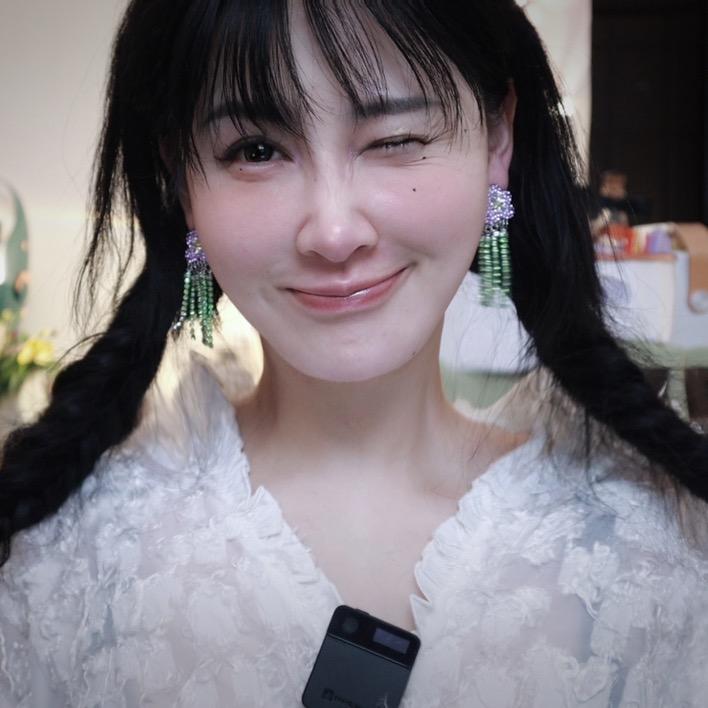 知知本佳