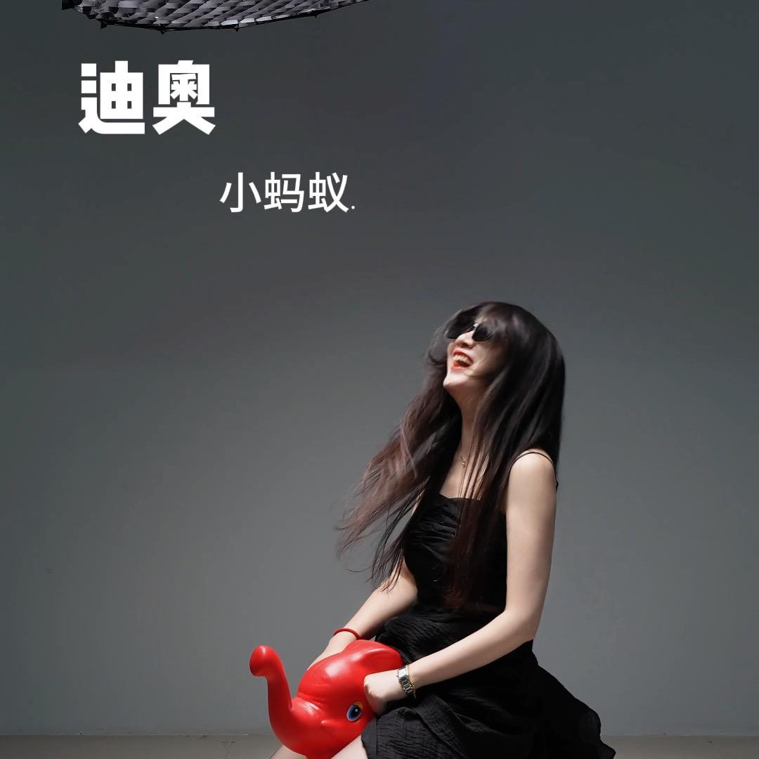 卖家具的刘小姐