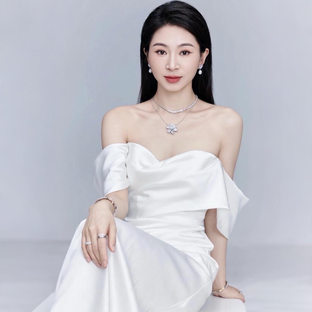 小罗爱吃榴莲