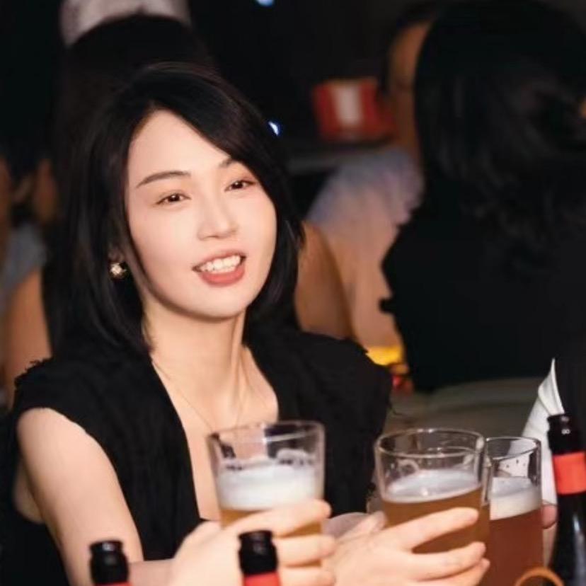 颍儿（全屋定制女老板）