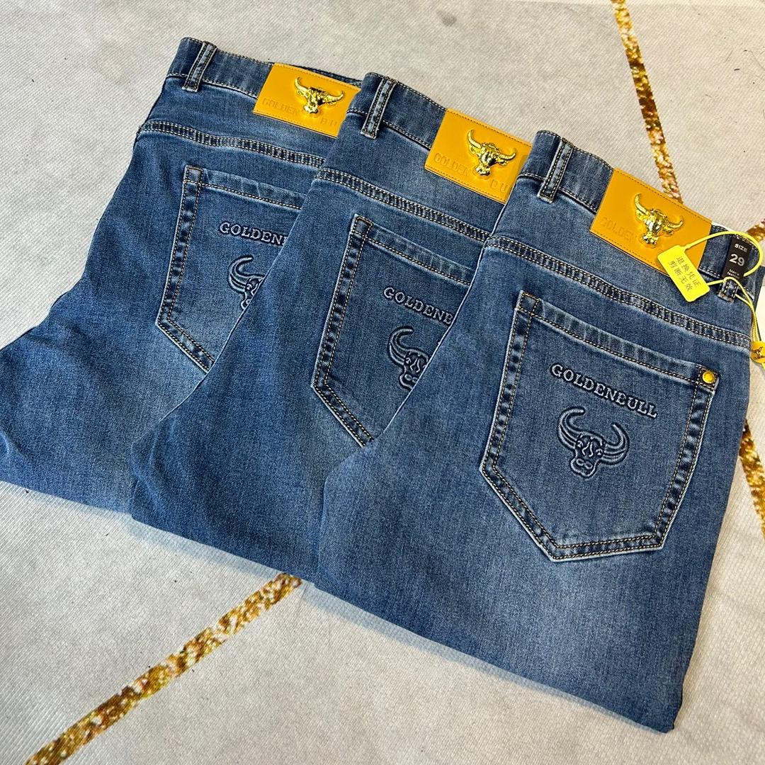 轻奢品质牛仔精品店