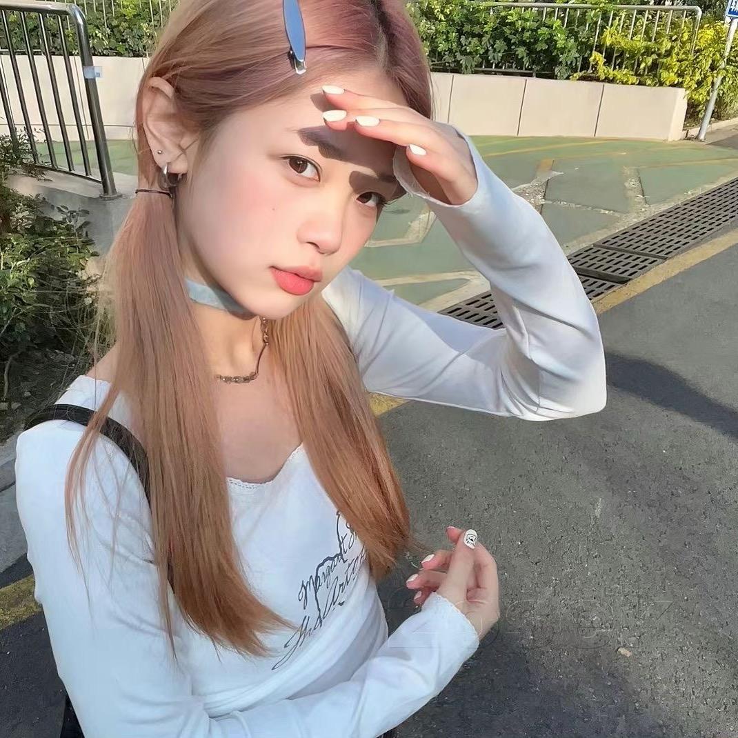 琳琳.