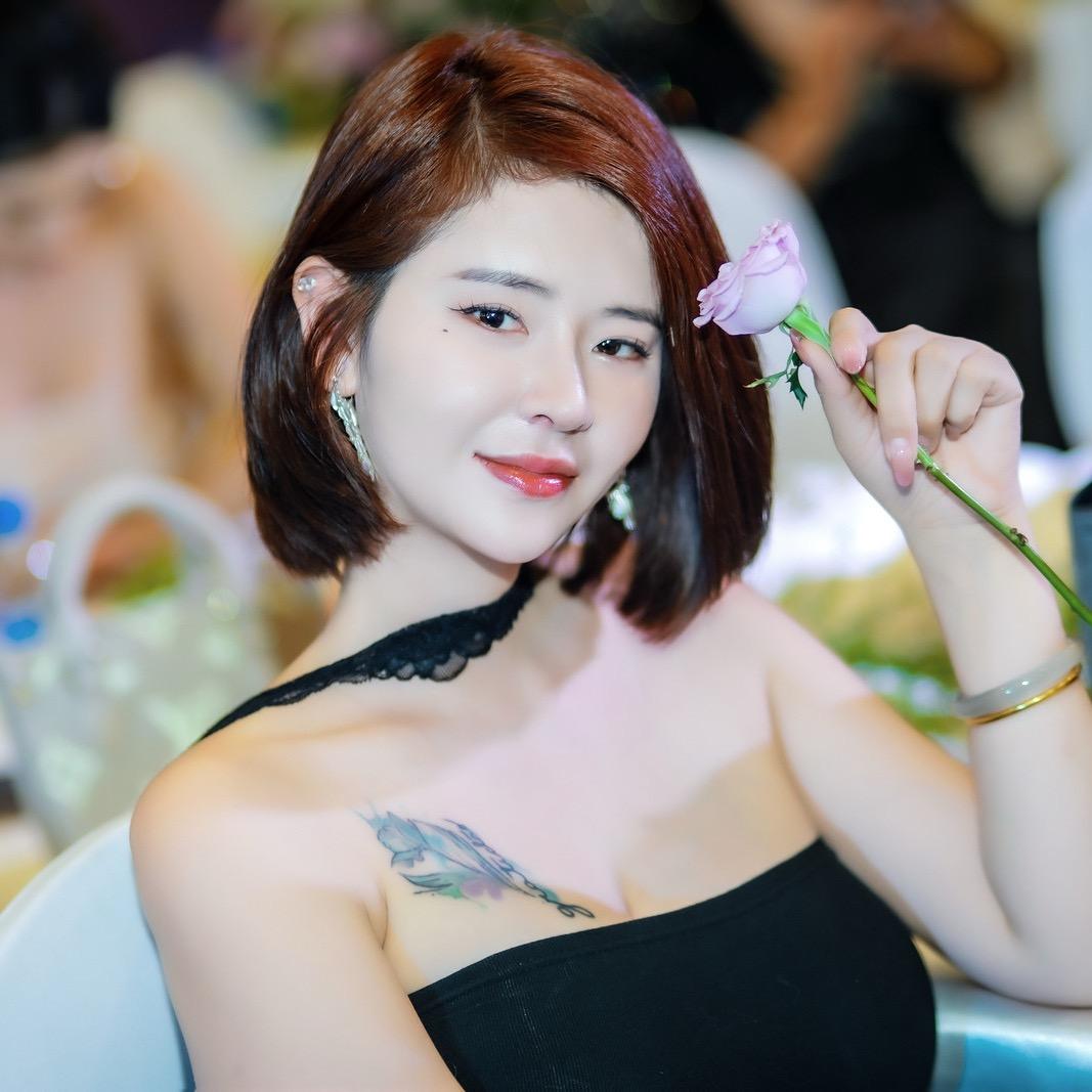 猪丽丽
