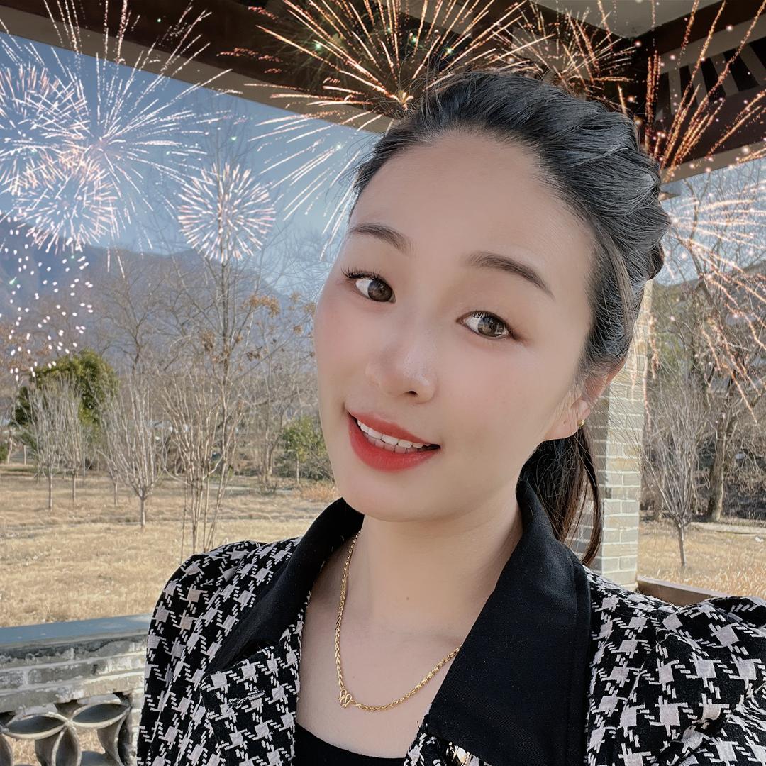 浅紫芳依