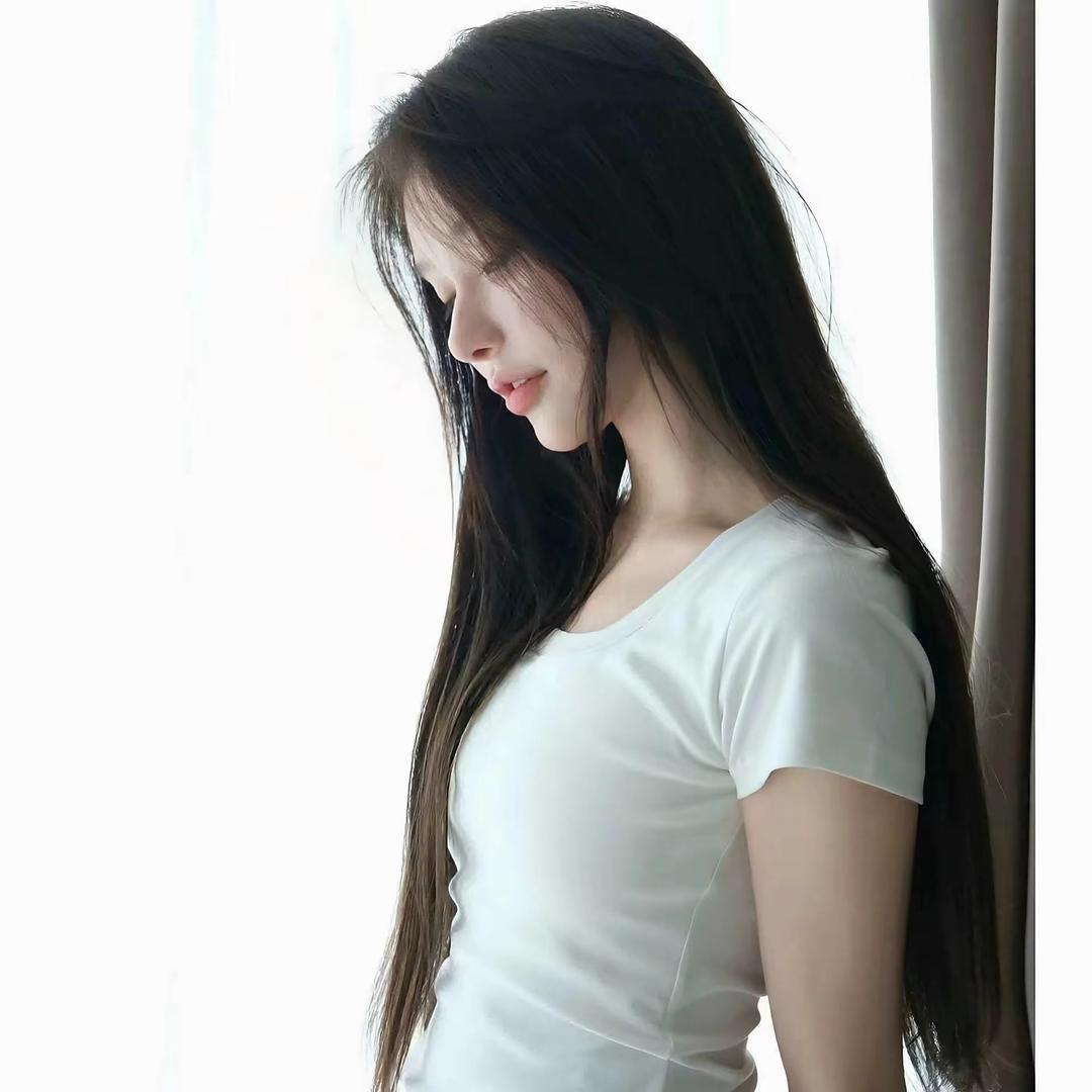 椰椰.