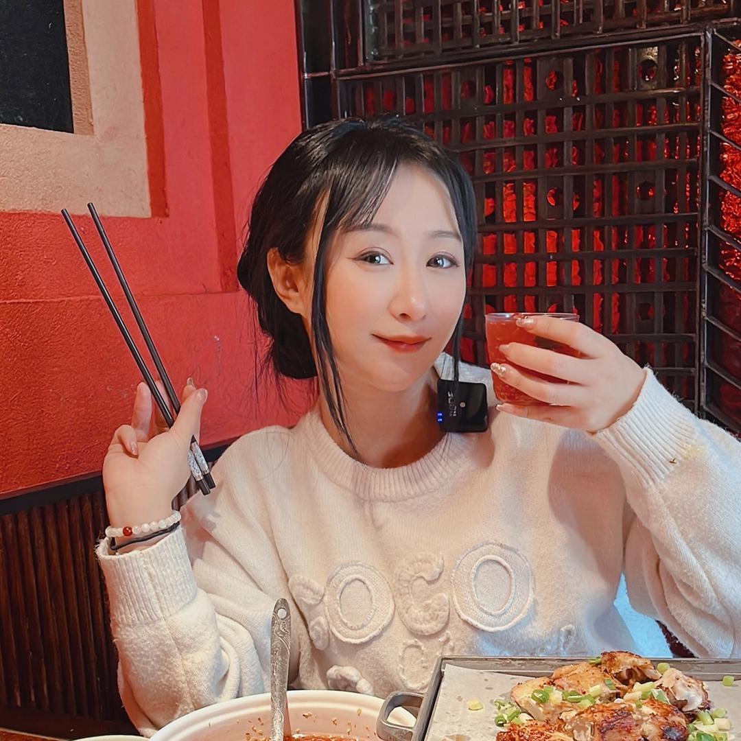 觅食路上的泡芙吖