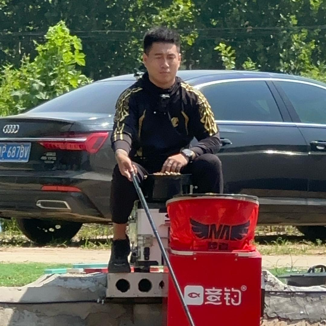 小臧@钓鱼（嘚噻噻）