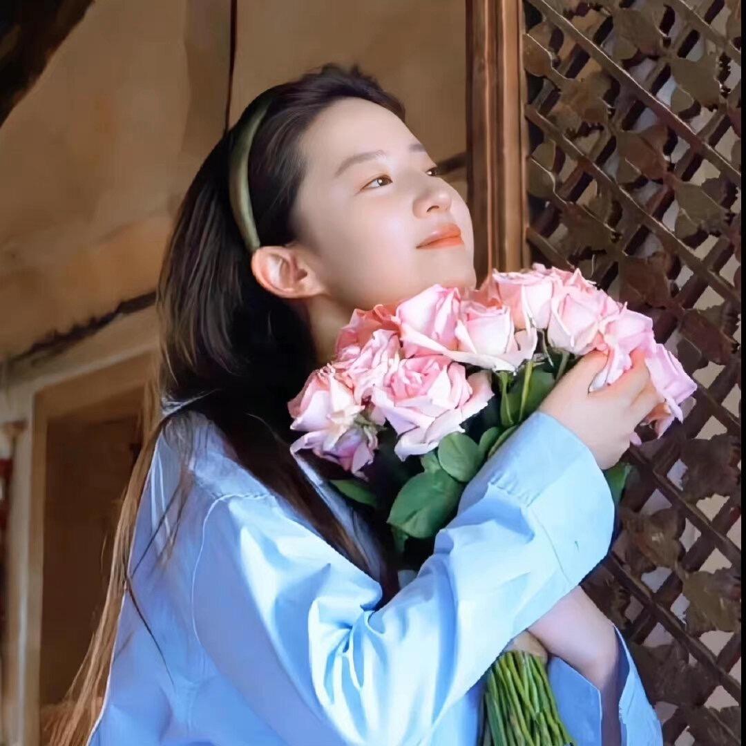 小梨梨吖liio✨