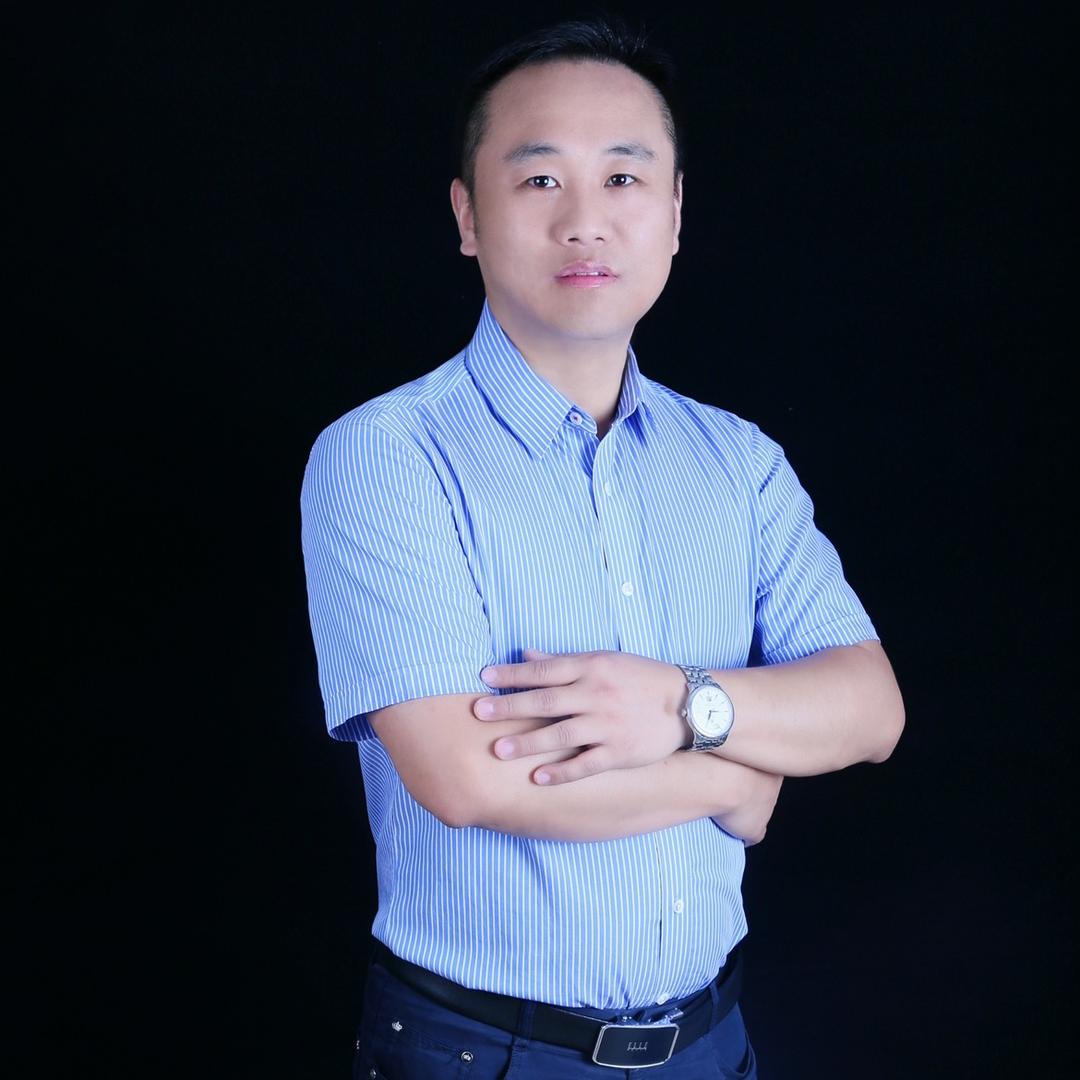 巴中芝华仕彭老板