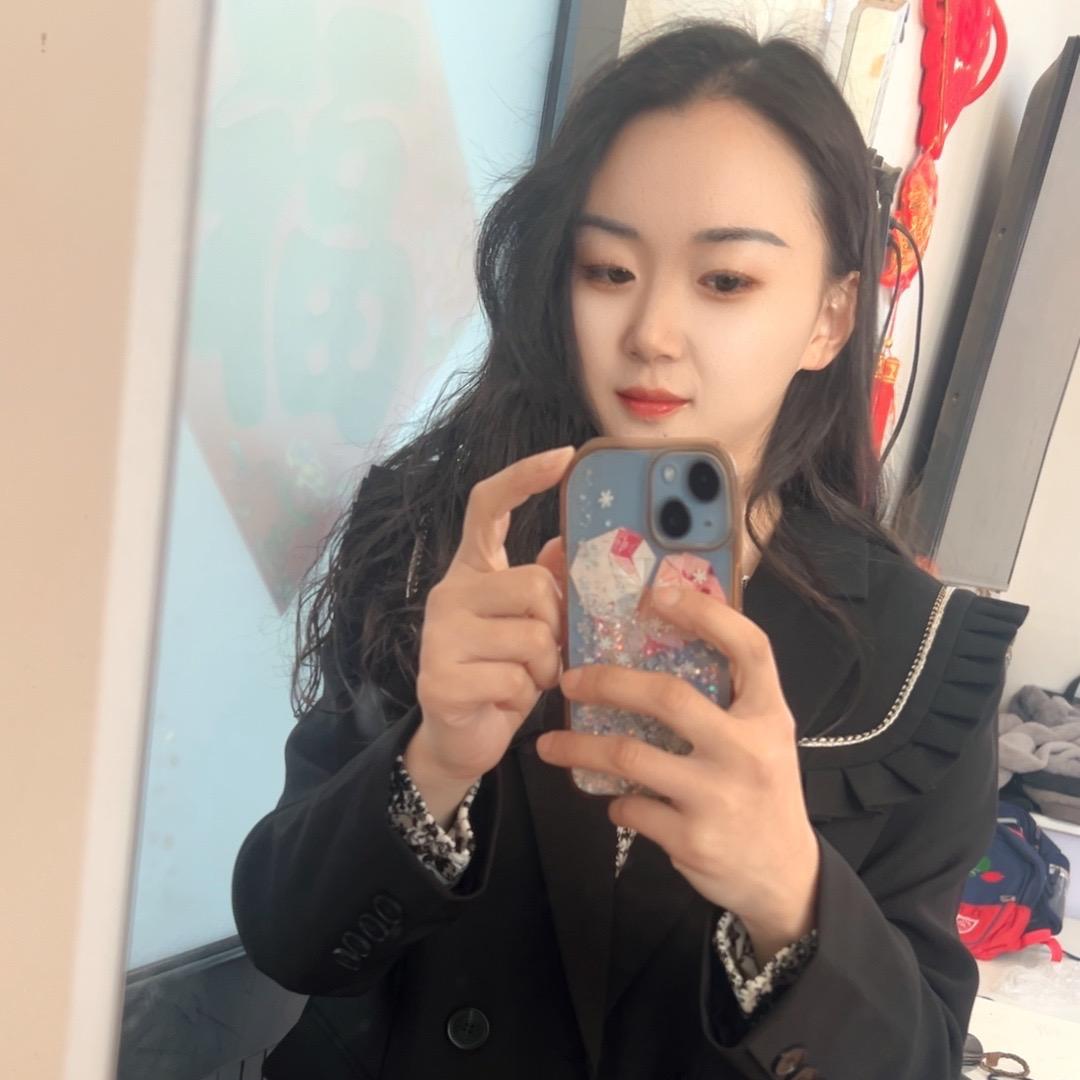 娜娜@