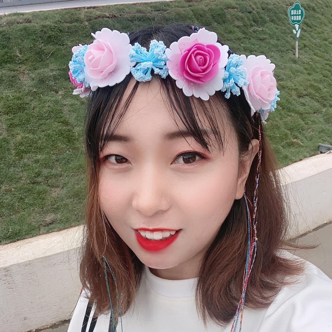 是云云吖