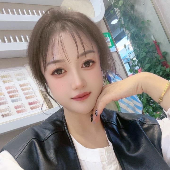 卖牛肉干的小姐姐