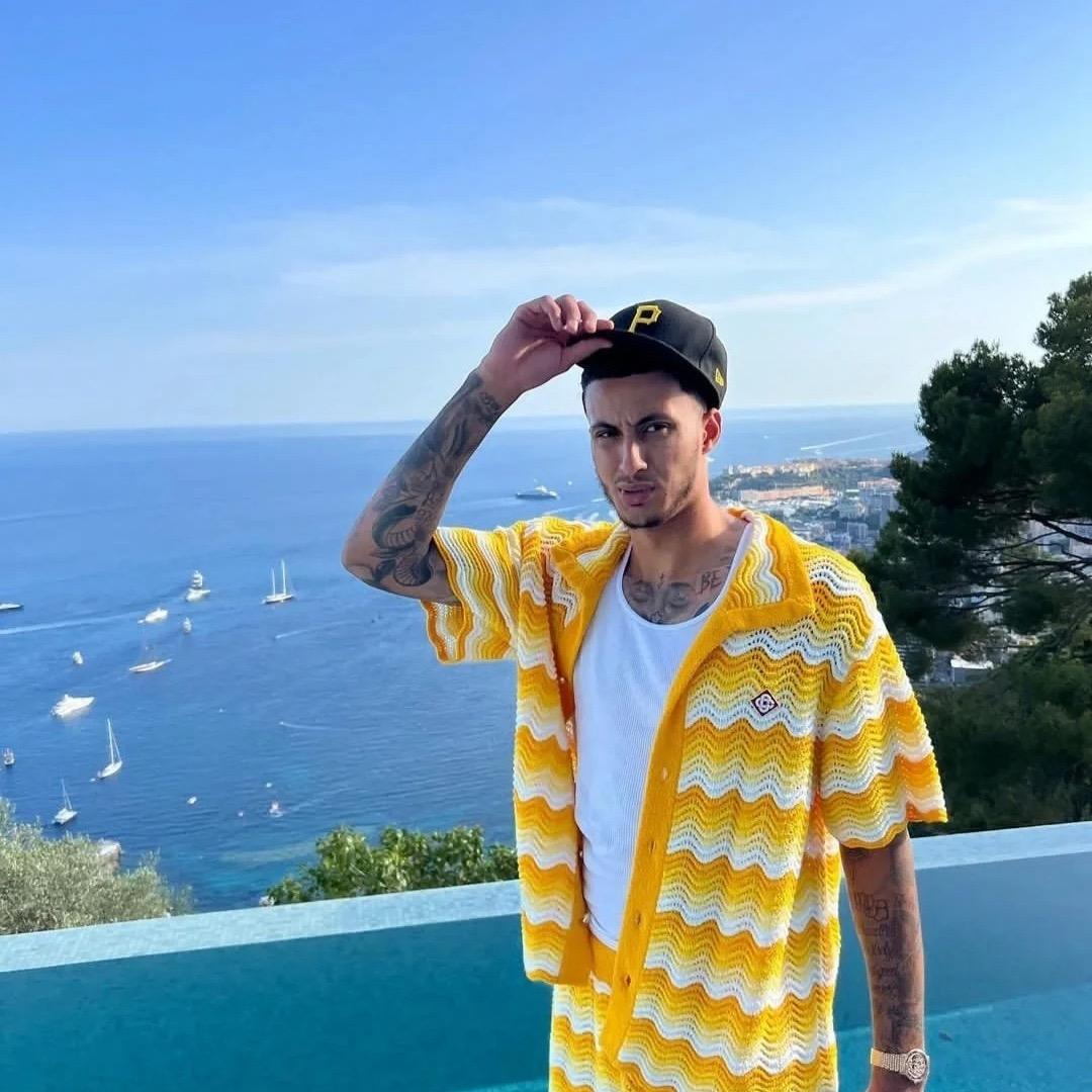 阿ki今天穿什么