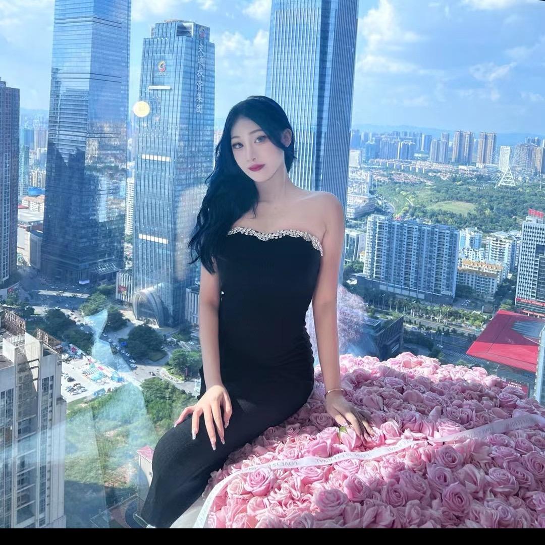 梁闪闪