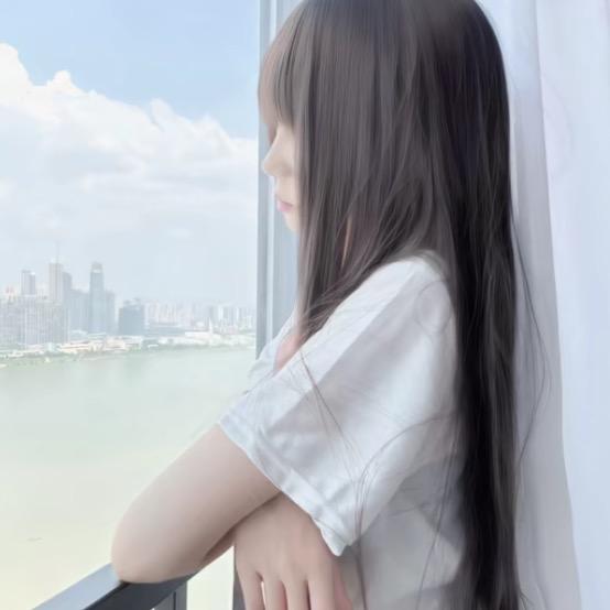 冷冰冰.