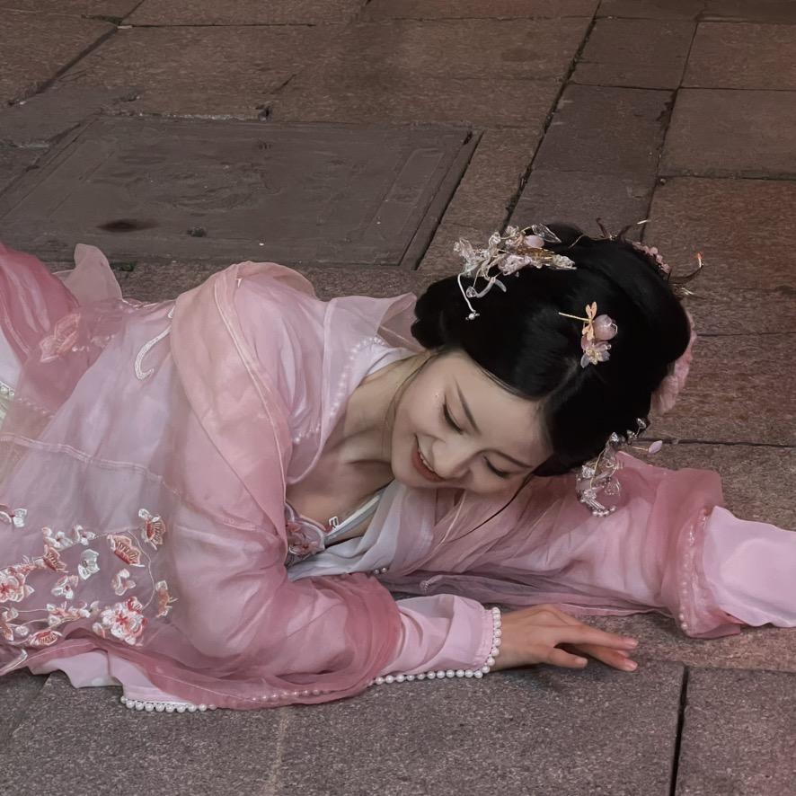 虞清幼