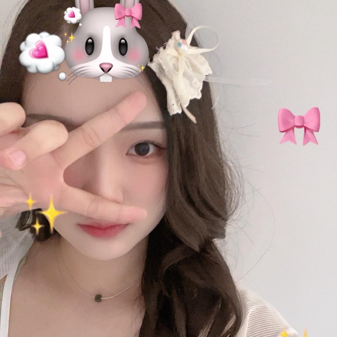 🥳爱恋  佳佳